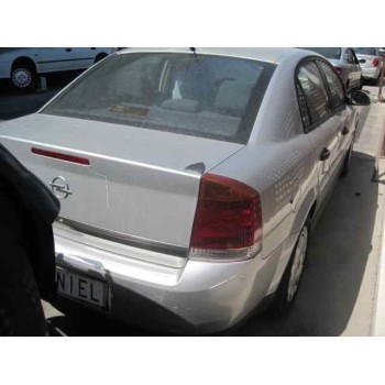 opel vectra c berlina del año 2003