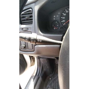 nissan primera berlina (p11) del año 1999