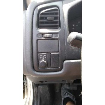 nissan primera berlina (p11) del año 1999