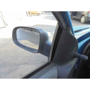 opel corsa c del año 2001