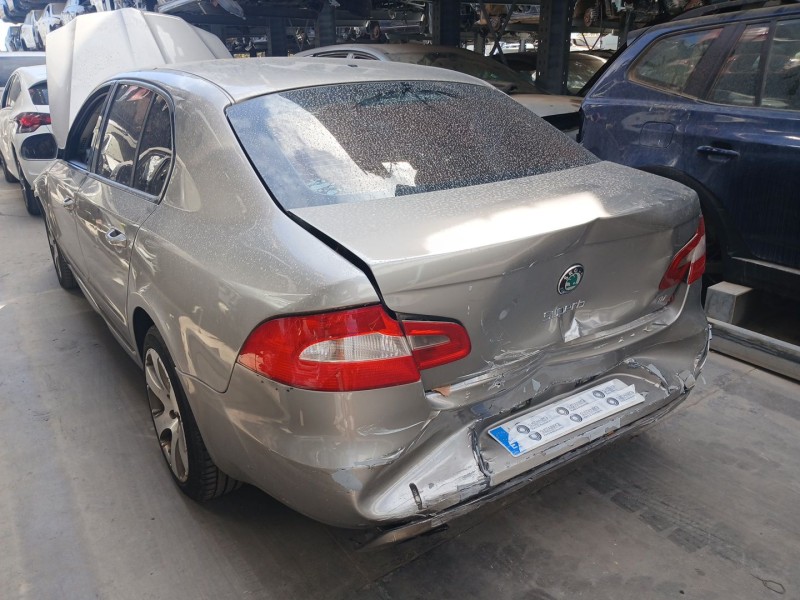 skoda superb ii (3t4) del año 2011