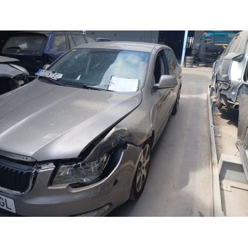 skoda superb ii (3t4) del año 2011