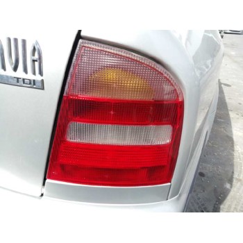 skoda octavia berlina (1u2) del año 2000