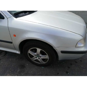 skoda octavia berlina (1u2) del año 2000