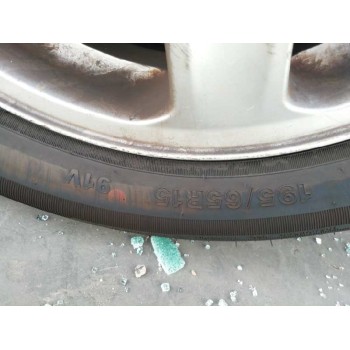 skoda octavia berlina (1u2) del año 2000