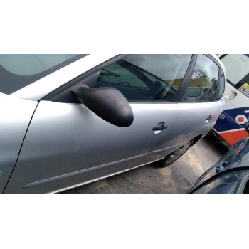 seat ibiza (6l1) del año 2002