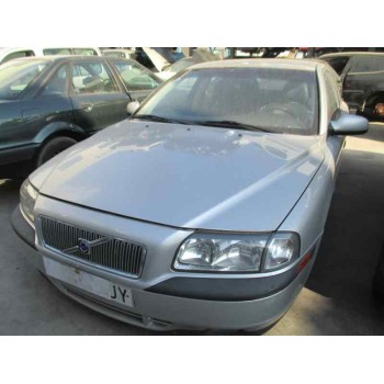 volvo s80 berlina del año 2003