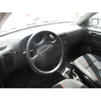 volkswagen polo berlina (6n1) del año 1998