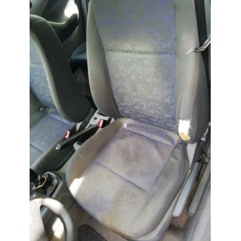 skoda octavia berlina (1u2) del año 2000