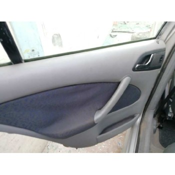 skoda octavia berlina (1u2) del año 2000