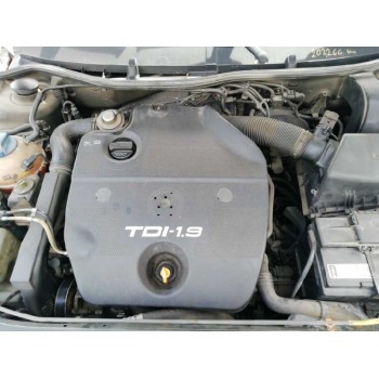 skoda octavia berlina (1u2) del año 2000