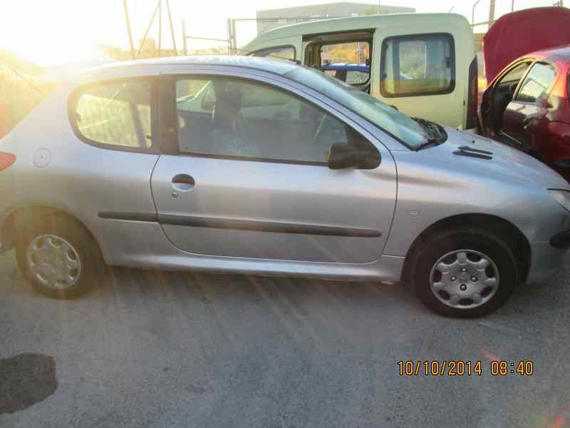 peugeot 206 berlina del año 1999
