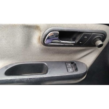 seat ibiza (6l1) del año 2002