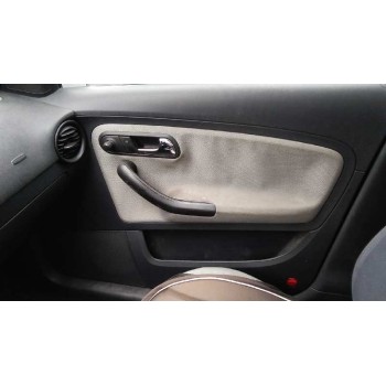 seat ibiza (6l1) del año 2002