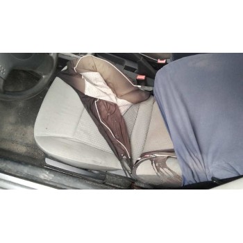 seat ibiza (6l1) del año 2002