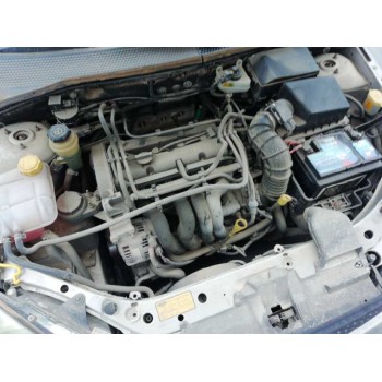 ford focus berlina (cak) del año 2003