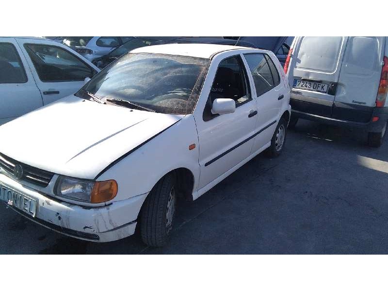 volkswagen polo berlina (6n1) del año 1997