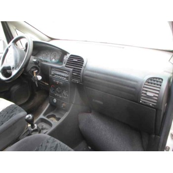 opel zafira a del año 2001