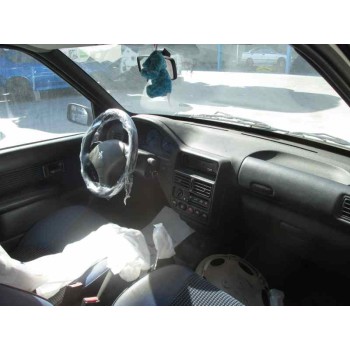 peugeot 106 (s2) del año 2000