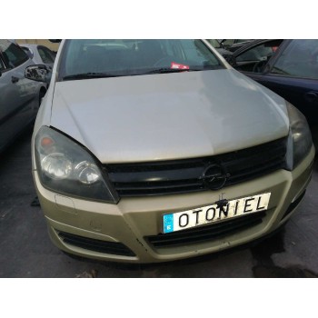 opel astra h berlina del año 2004