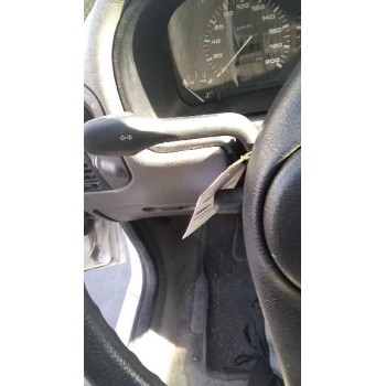 volkswagen polo berlina (6n1) del año 1997