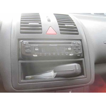 volkswagen polo berlina (6n2) del año 2001