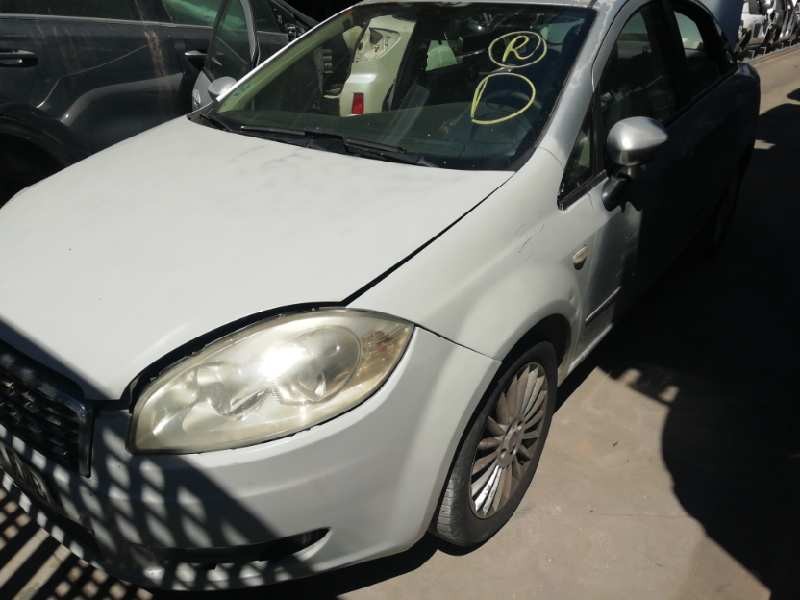 FIAT LINEA (110)