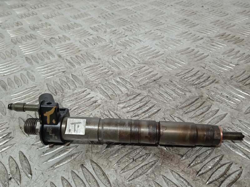 Recambio de inyector para bmw serie 1 coupe (e82) 2.0 turbodiesel cat referencia OEM IAM 7797877 0445116001 