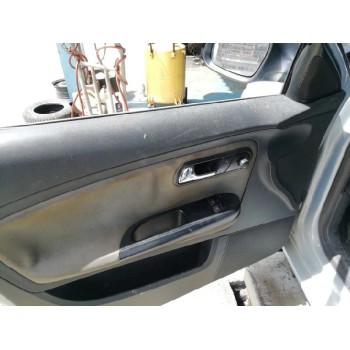 seat ibiza (6l1) del año 2003