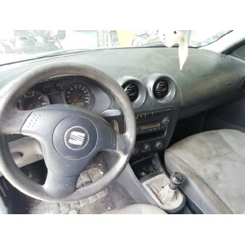 seat ibiza (6l1) del año 2003