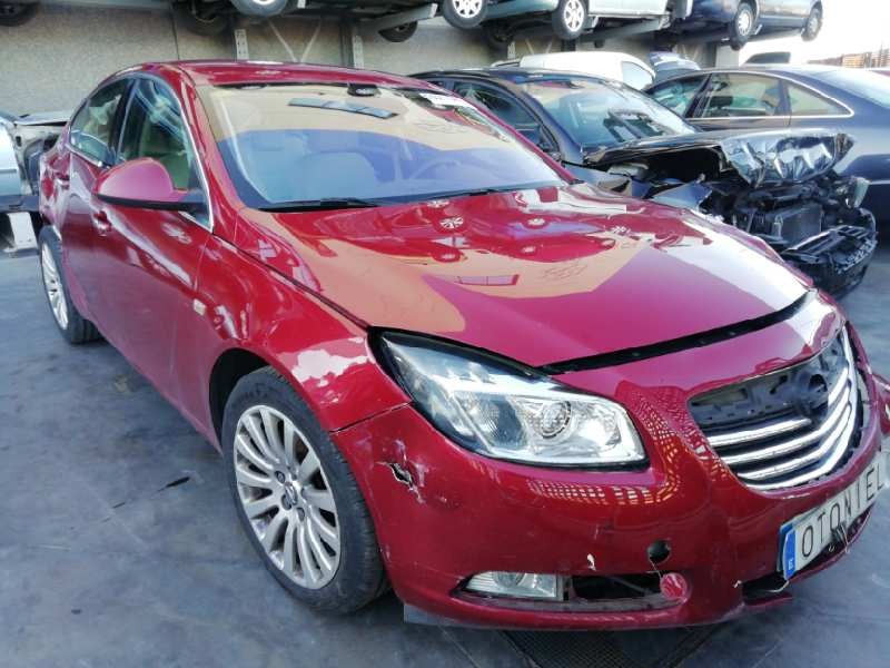 OPEL INSIGNIA BERLINA