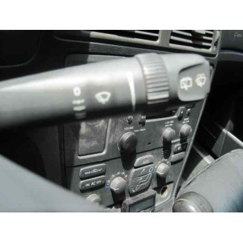 volvo xc70 i cross country (295) del año 2001