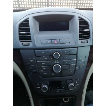 opel insignia berlina del año 2010