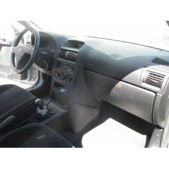 opel astra g berlina del año 1999