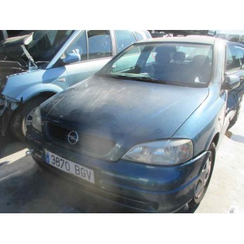 opel astra g berlina del año 2001