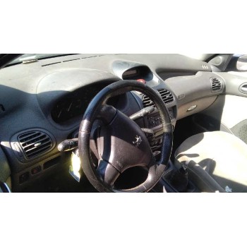 peugeot 206 berlina del año 2004