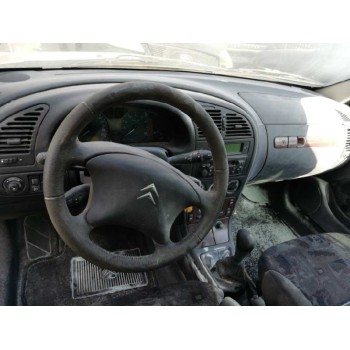 citroën xsara berlina del año 2002