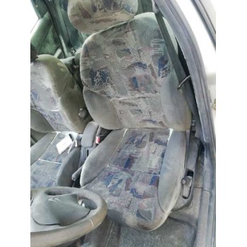 citroën xsara berlina del año 2002