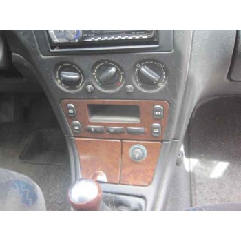 citroën xsara berlina del año 2000