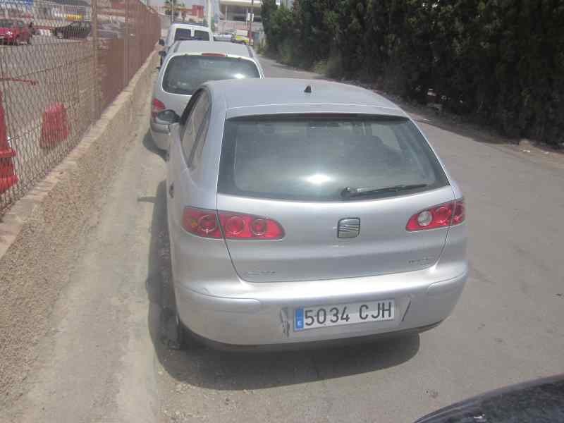 seat ibiza (6l1) del año 2003