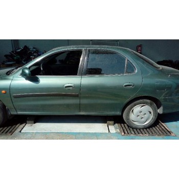 hyundai lantra berlina (rd) del año 1996