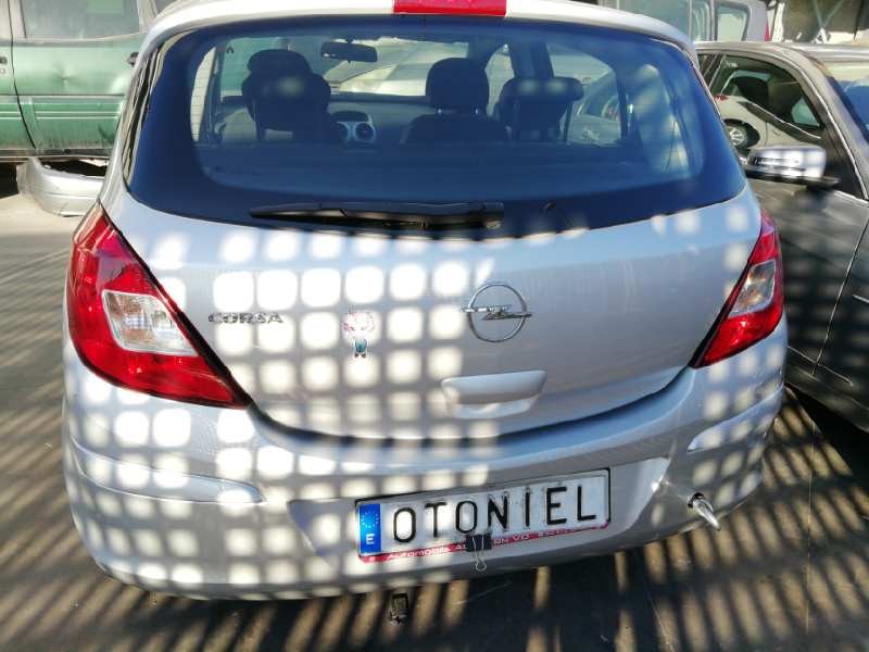 opel corsa d del año 2010