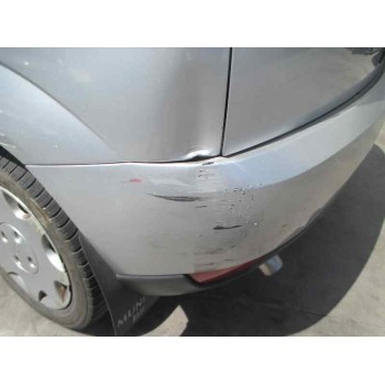 ford focus berlina (cak) del año 2000