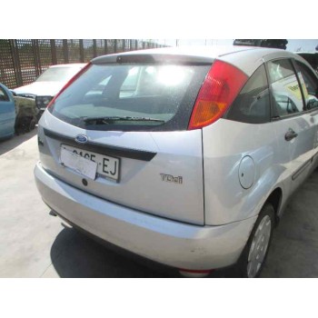 ford focus berlina (cak) del año 2000