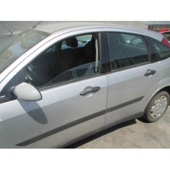 ford focus berlina (cak) del año 2000