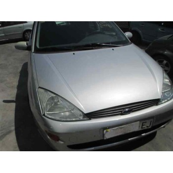 ford focus berlina (cak) del año 2000