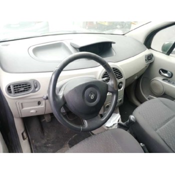 renault modus del año 2004