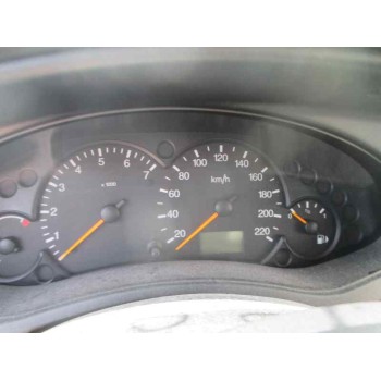 ford focus berlina (cak) del año 2000
