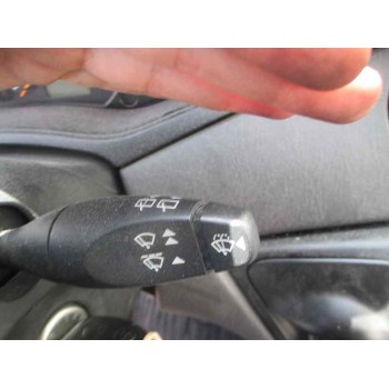 ford focus berlina (cak) del año 2000