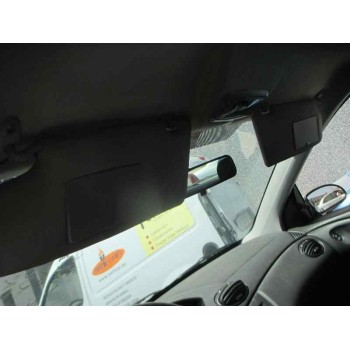 ford focus berlina (cak) del año 2000